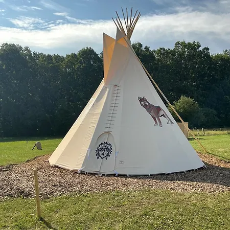 Teepee U Vlciho Potoka