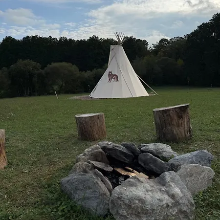 Teepee U Vlciho Potoka *