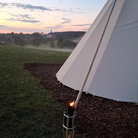 Tente de luxe Teepee U Vlciho Potoka *